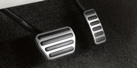 Pedals with aluminum finish